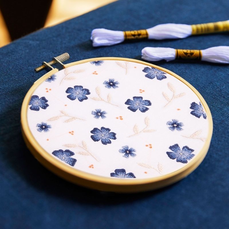 DMC Blue Ditsy Florals by Jenni Davis Intermediate Embroidery Kit